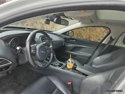 2016 Jaguar XE VIN: