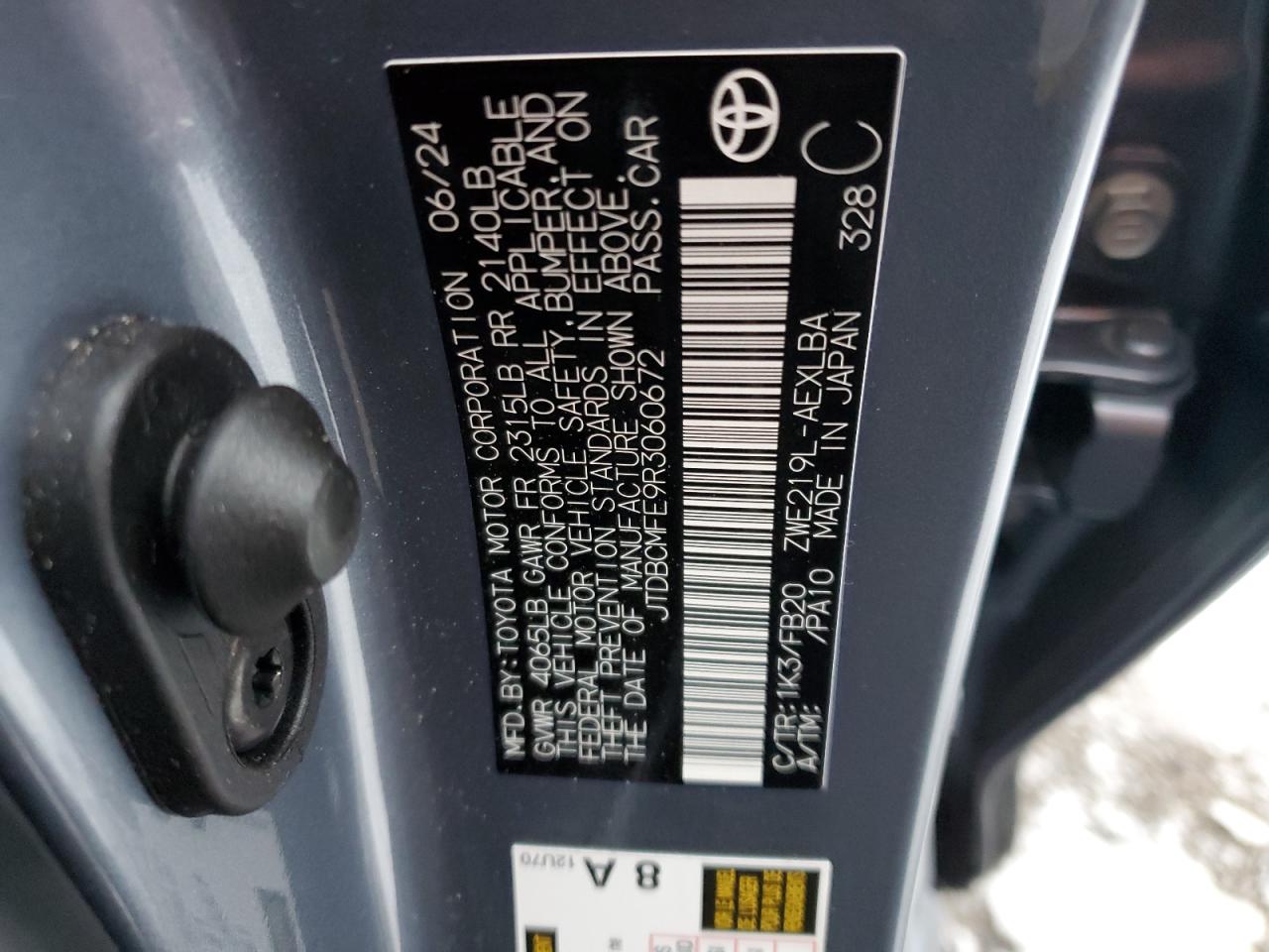 2024 TOYOTA COROLLA LE VIN:JTDBCMFE9R3060672