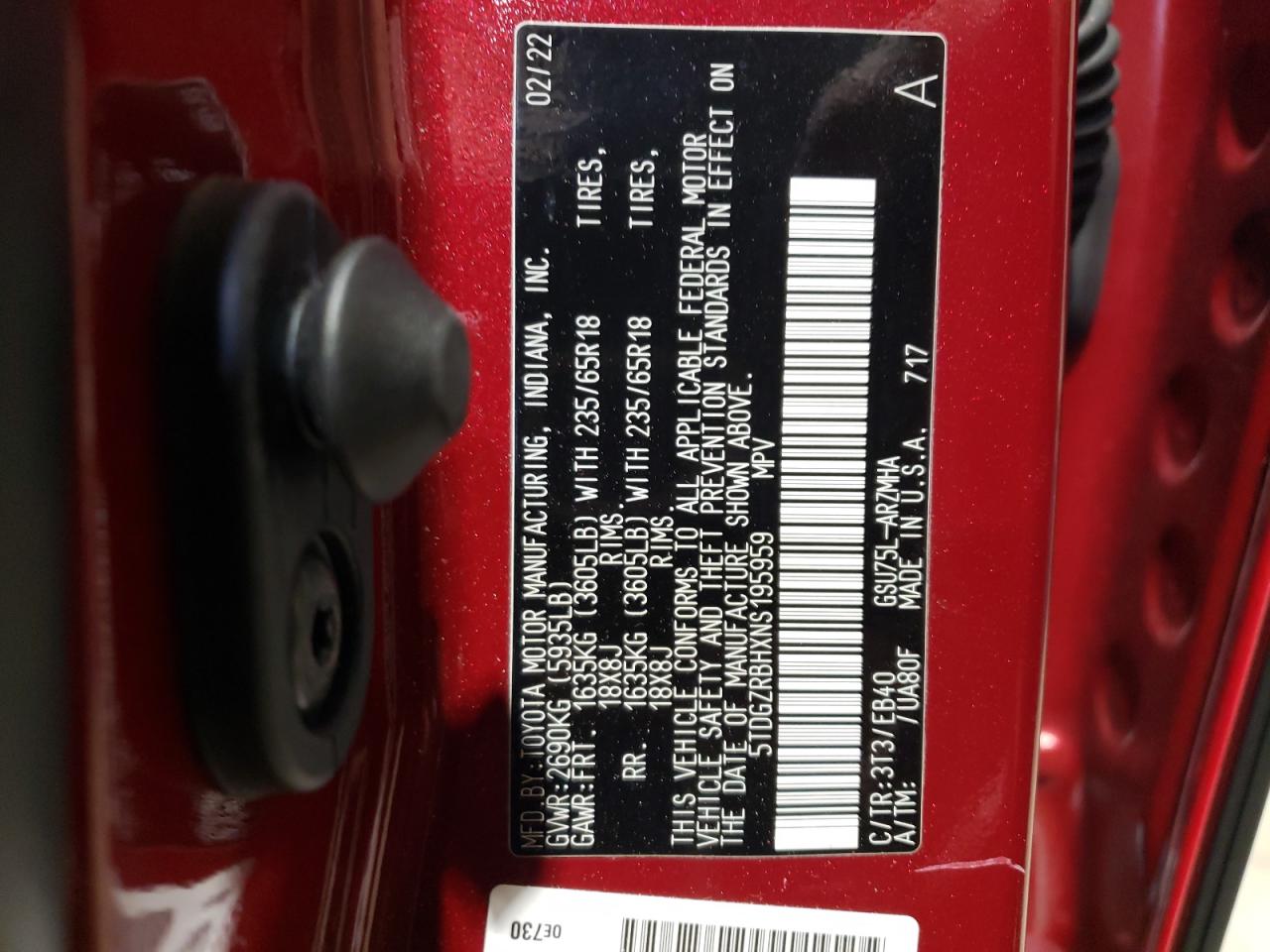 2022 TOYOTA HIGHLANDER XLE VIN:5TDGZRBHXNS195959