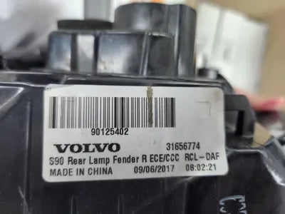 2017 Volvo S90 YV1PS102DJ1028415 VIN:YV1PS102DJ1028415