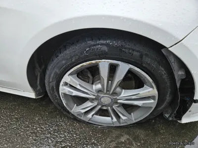 2015 Mercedes-Benz E 220 VIN: