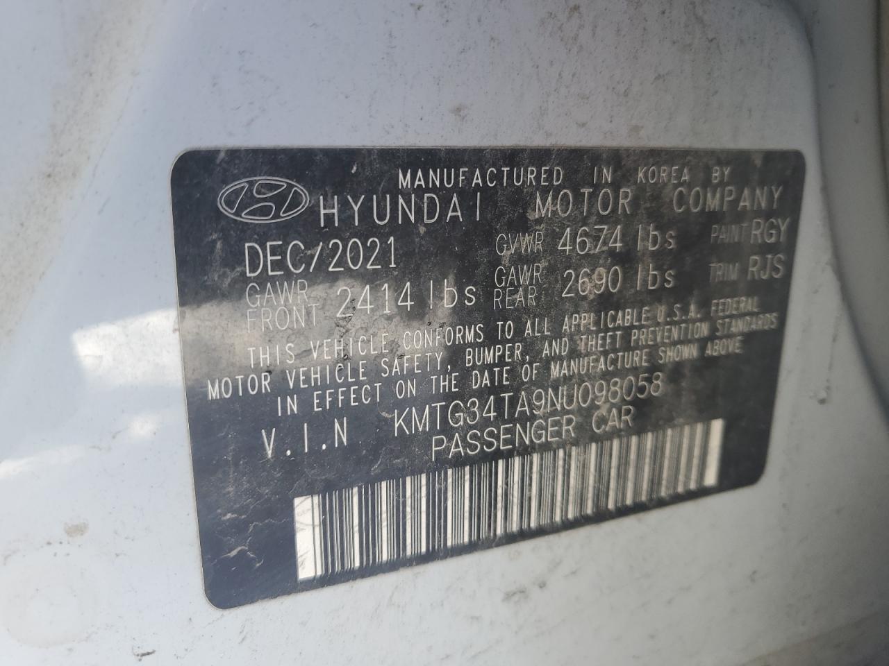 2022 GENESIS G70 BASE VIN:KMTG34TA9NU098058