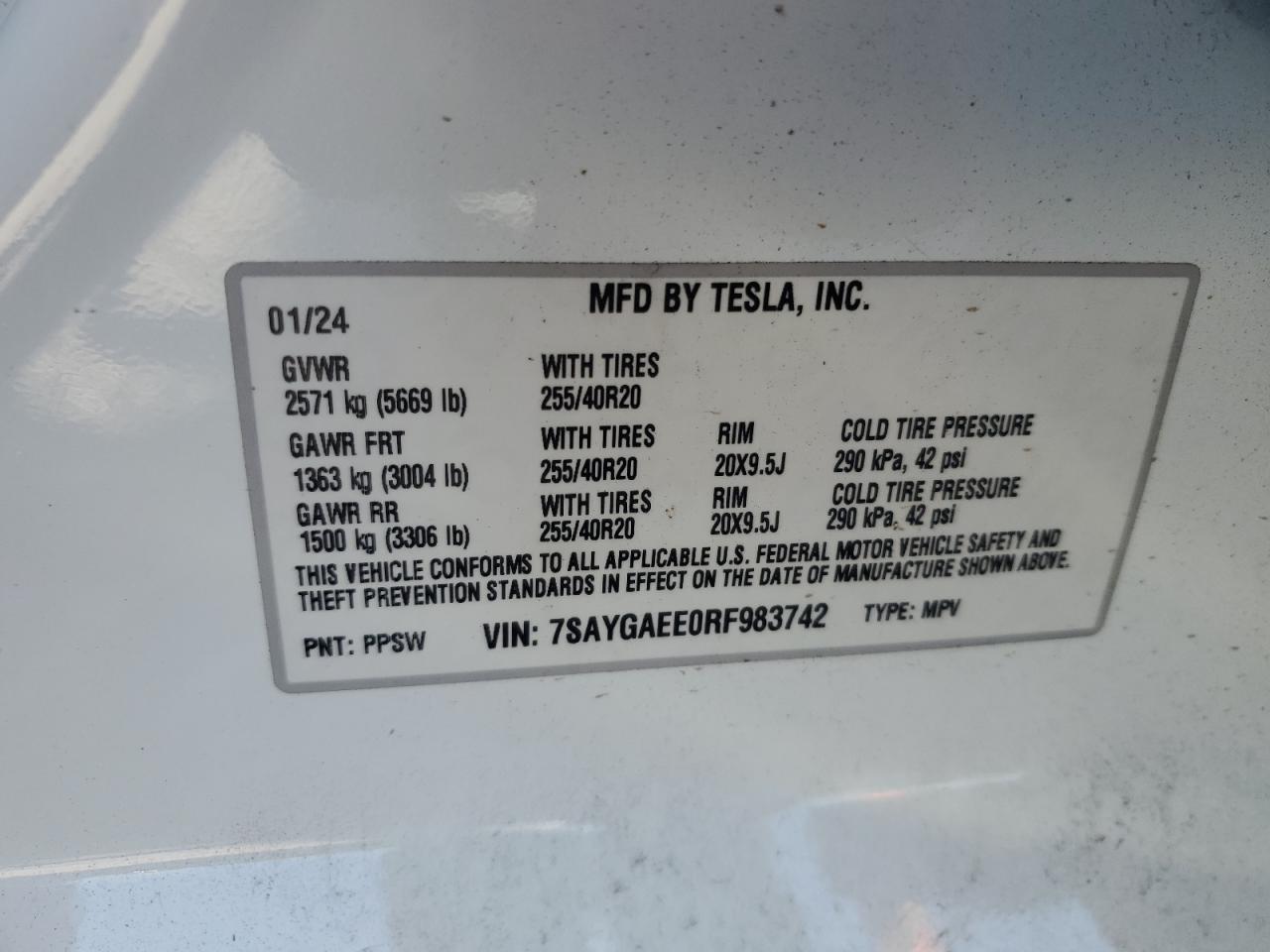 2024 TESLA MODEL Y VIN:7SAYGAEE0RF983742