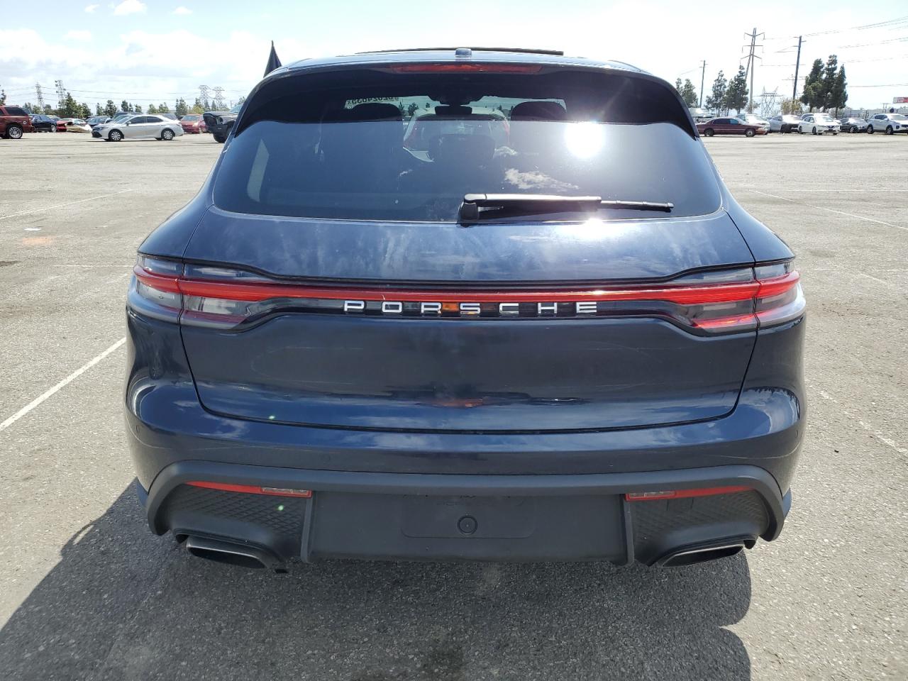 2022 PORSCHE MACAN VIN:WP1AA2A51NLB06422