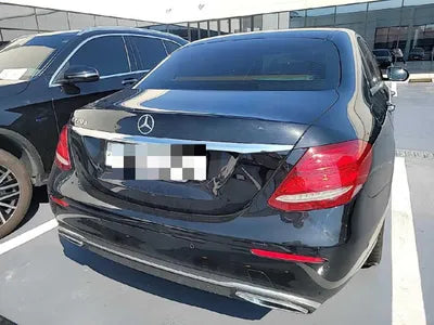 2016 Mercedes-Benz E 220 VIN: