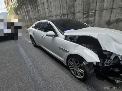 2019 Jaguar XJS VIN: