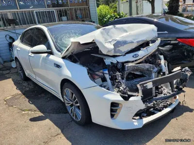 2016 Kia K5 KNAGX417GGA023817 VIN:KNAGX417GGA023817
