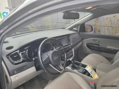 2017 Kia Carnival VIN: