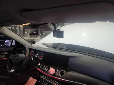 2016 Mercedes-Benz E 220 VIN: