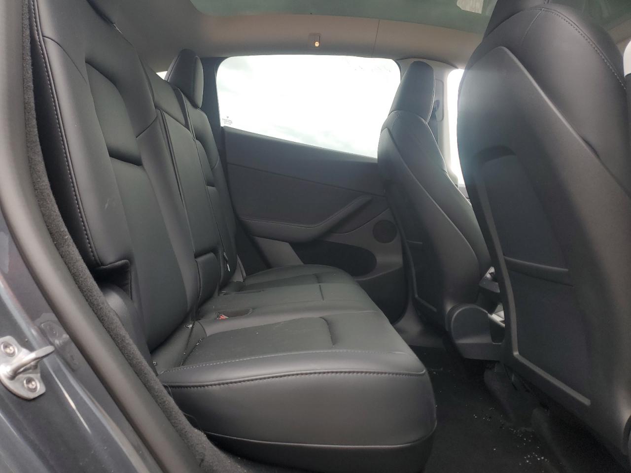 2022 TESLA MODEL Y VIN:7SAYGDEE0NA018727
