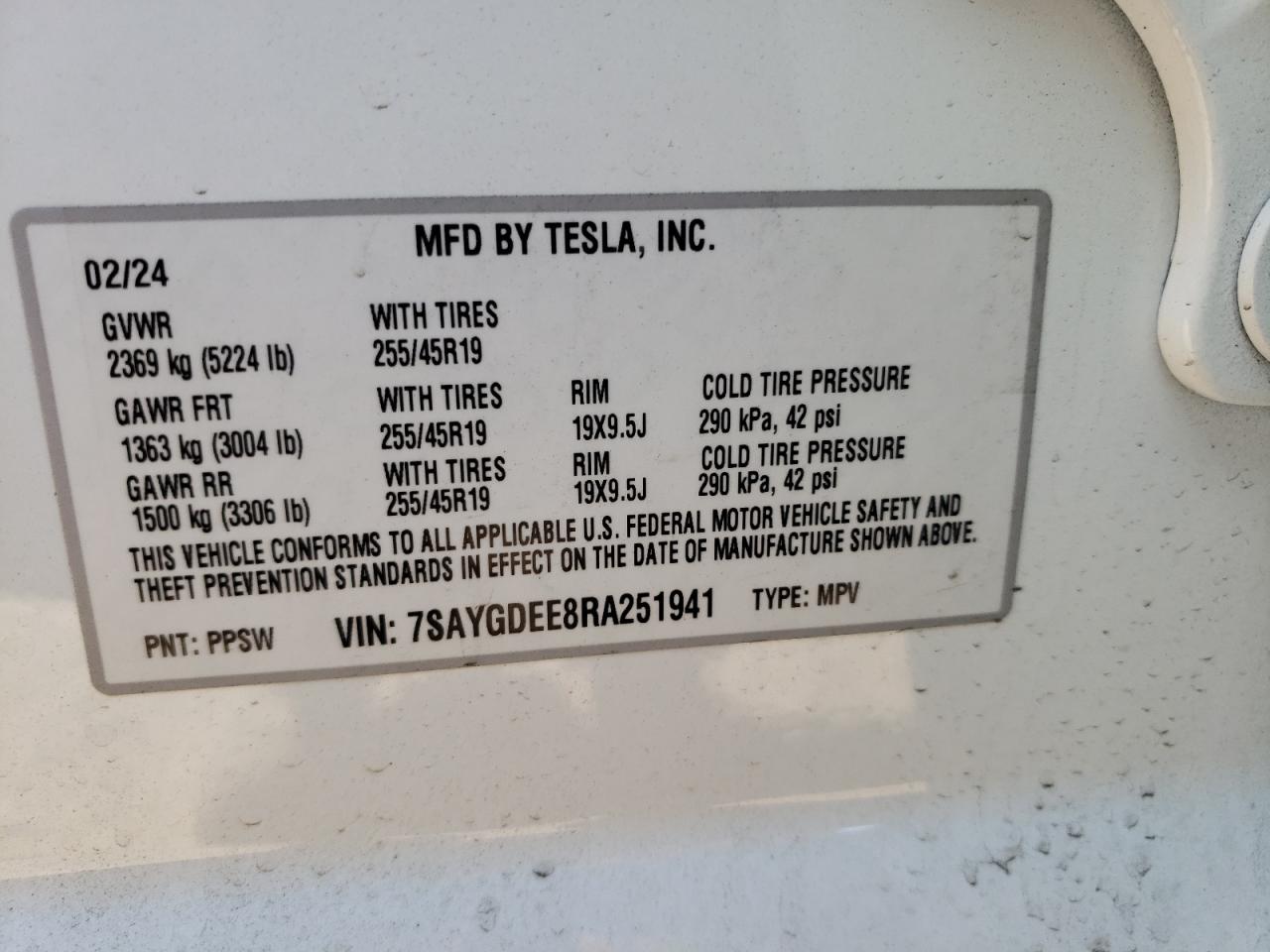 2024 TESLA MODEL Y VIN:7SAYGDEE8RA251941