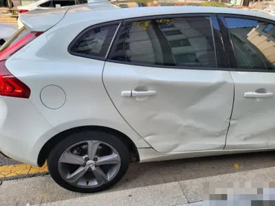 2017 Volvo V40 VIN: