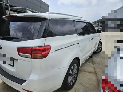 2017 Kia Carnival VIN: