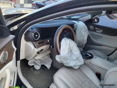 2017 Mercedes-Benz E 220 VIN: