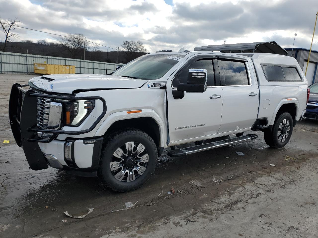 2024 GMC SIERRA K2500 DENALI VIN:WBA8A3C33HA066827