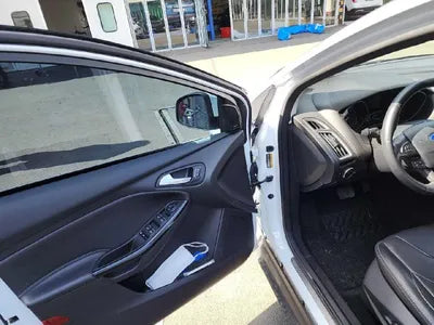 2016 Ford Focus WF04XXGCCGFU29323 VIN:WF04XXGCCGFU29323