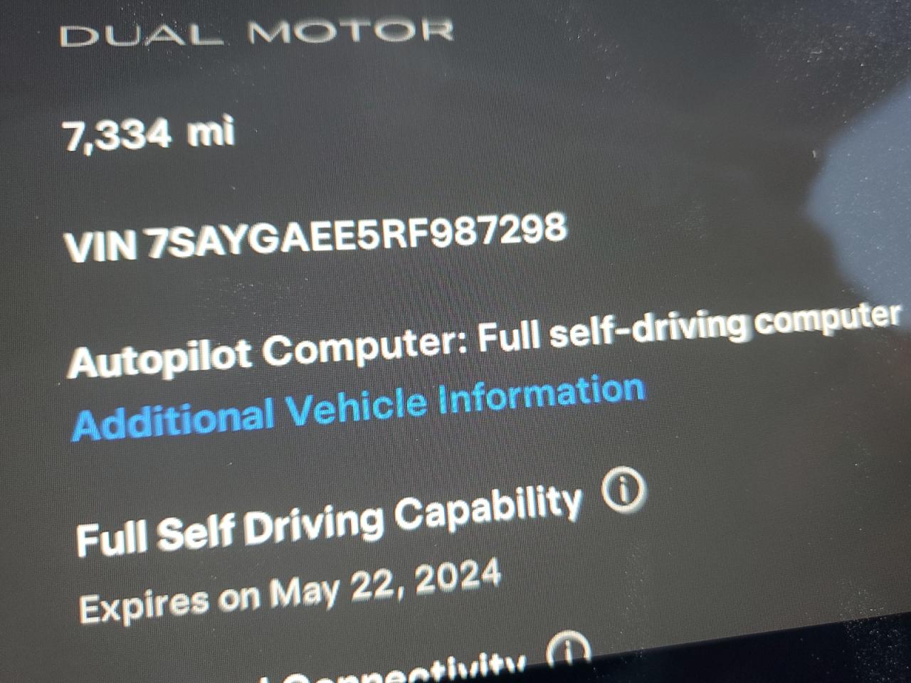2024 TESLA MODEL Y VIN:7SAYGAEE5RF987298