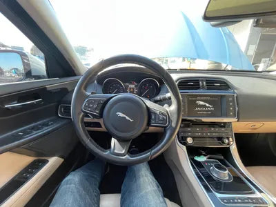 2016 Jaguar XE SAJAB4BN1GA940943 VIN:SAJAB4BN1GA940943