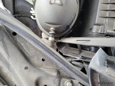 2016 Mercedes-Benz E 300 WDDHF5FB9GB305752 VIN:WDDHF5FB9GB305752