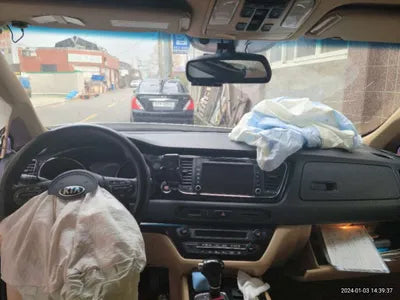 2016 Kia Carnival KNAMC81ABGS086147 VIN:KNAMC81ABGS086147