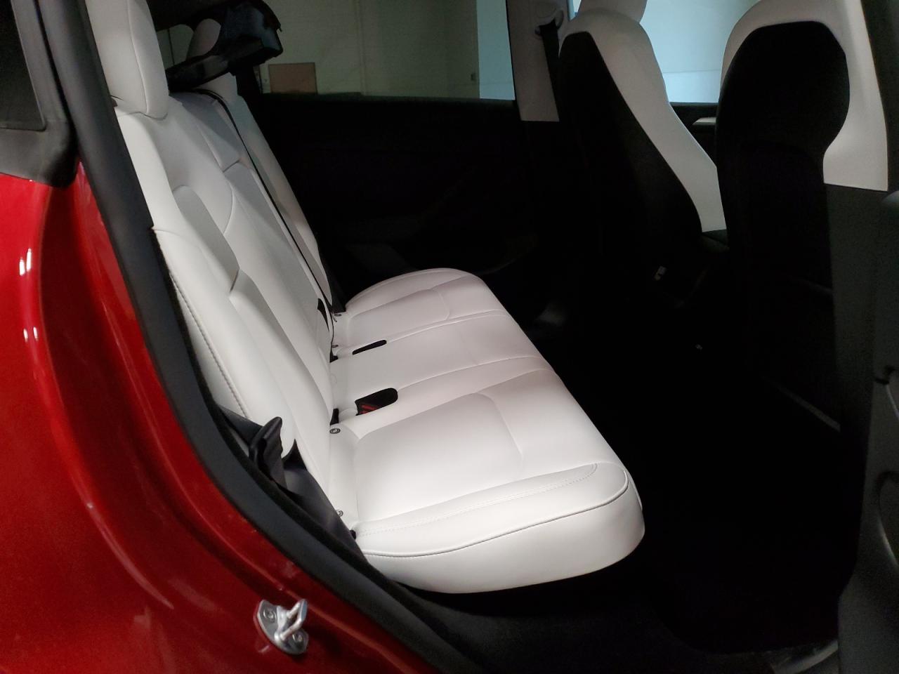 2024 TESLA MODEL Y VIN:7SAYGDEF9RF022051