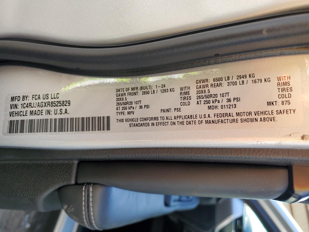 2024 JEEP GRAND CHEROKEE L LAREDO VIN:1C4RJJAGXR8525829