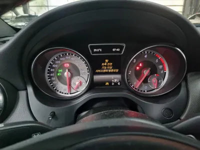 2015 Mercedes-Benz CLA 200 VIN: