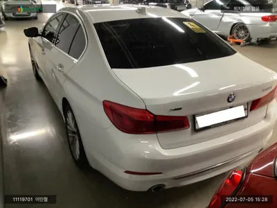 2019 BMW 530 WBAJD9102JWC83902 VIN:WBAJD9102JWC83902