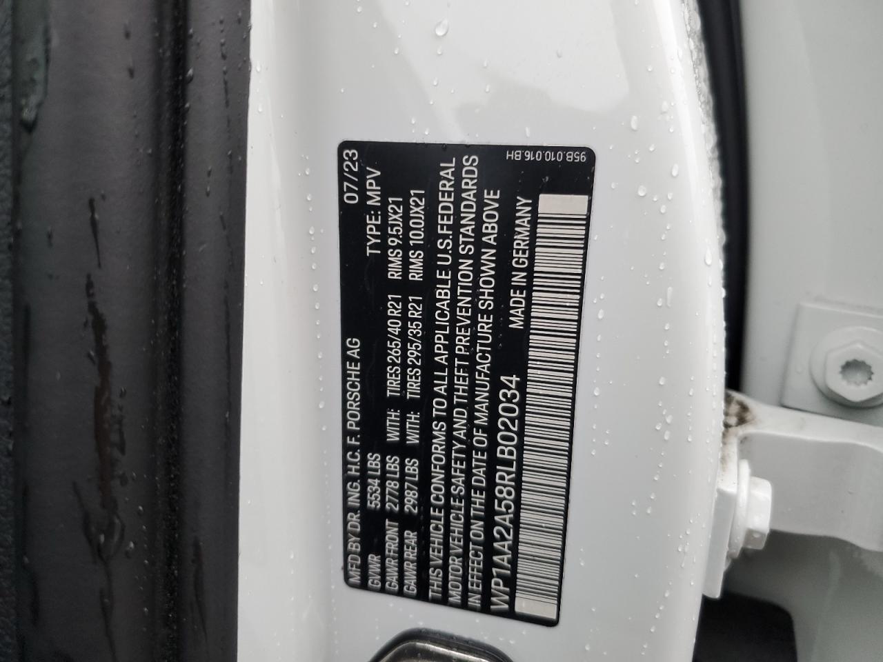 2024 PORSCHE MACAN BASE VIN:WP1AA2A58RLB02034