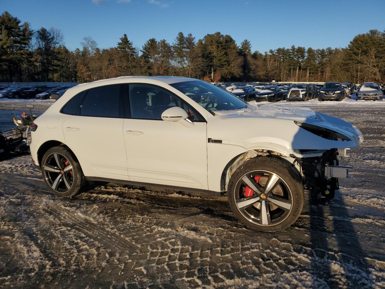 2024 PORSCHE MACAN S VIN:WP1AG2A52RLB40521