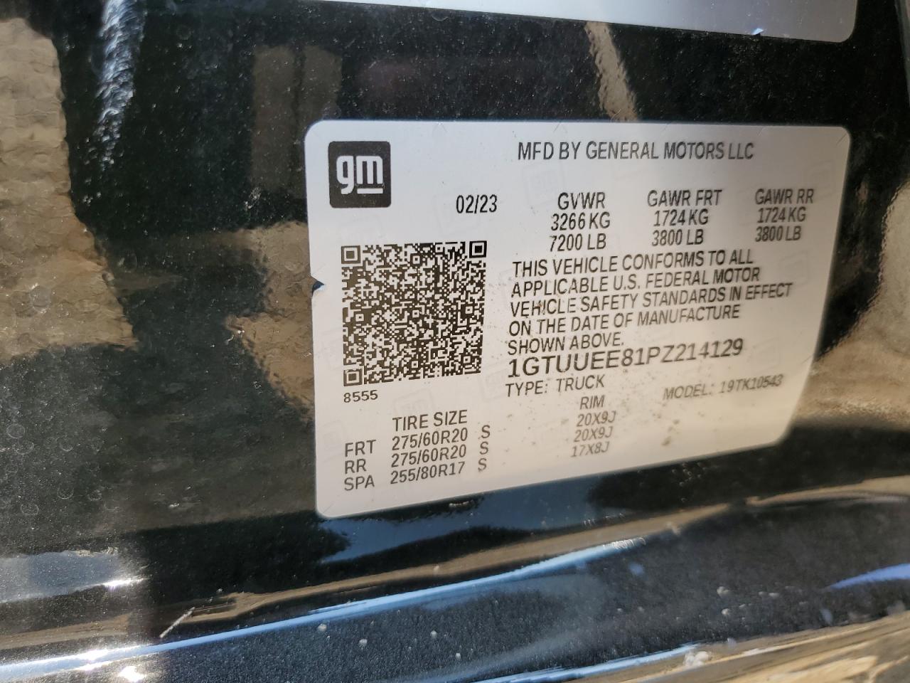 2023 GMC SIERRA K1500 AT4 VIN:1GTUUEE81PZ214129