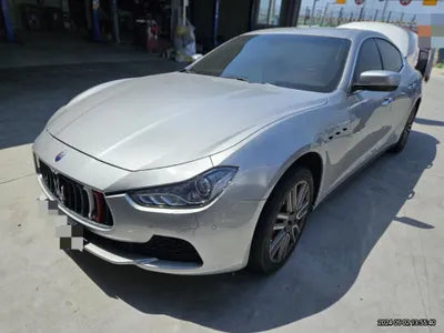 2016 Maserati Ghibli VIN: