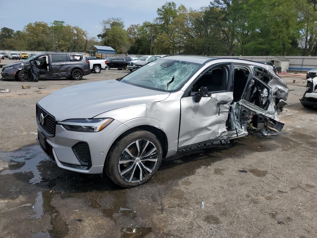 2024 VOLVO XC60 PLUS VIN:YV4L12RL4R1895631