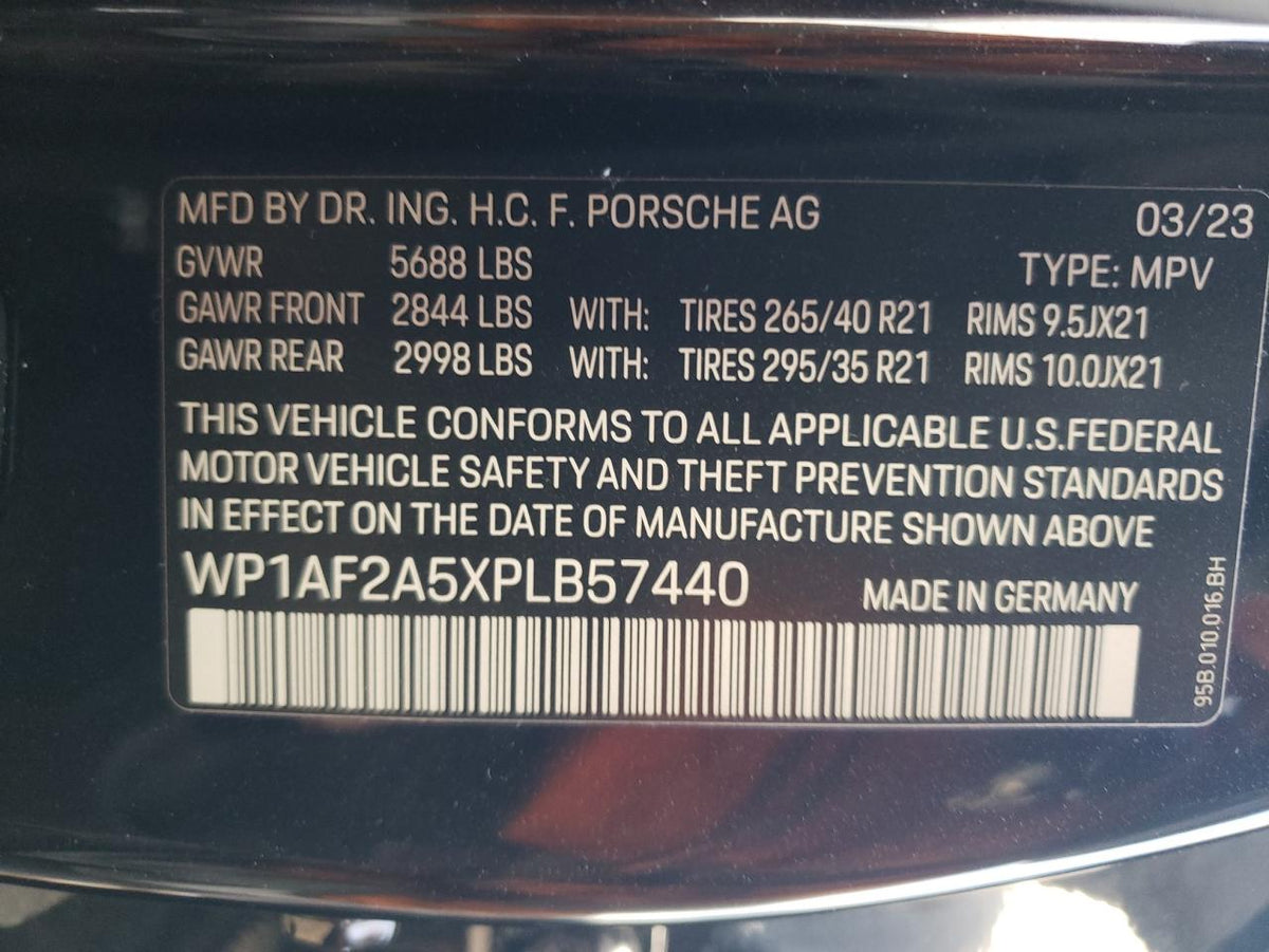 2023 PORSCHE MACAN GTS VIN:WP1AF2A5XPLB57440