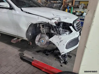 2019 Mercedes-Benz E 300 WDDZF4KB6KA663121 VIN:WDDZF4KB6KA663121