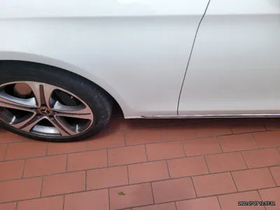 2019 Mercedes-Benz E 300 VIN: