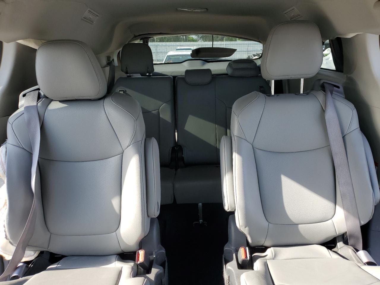 2023 TOYOTA SIENNA XLE VIN:5TDJRKEC8PS167464