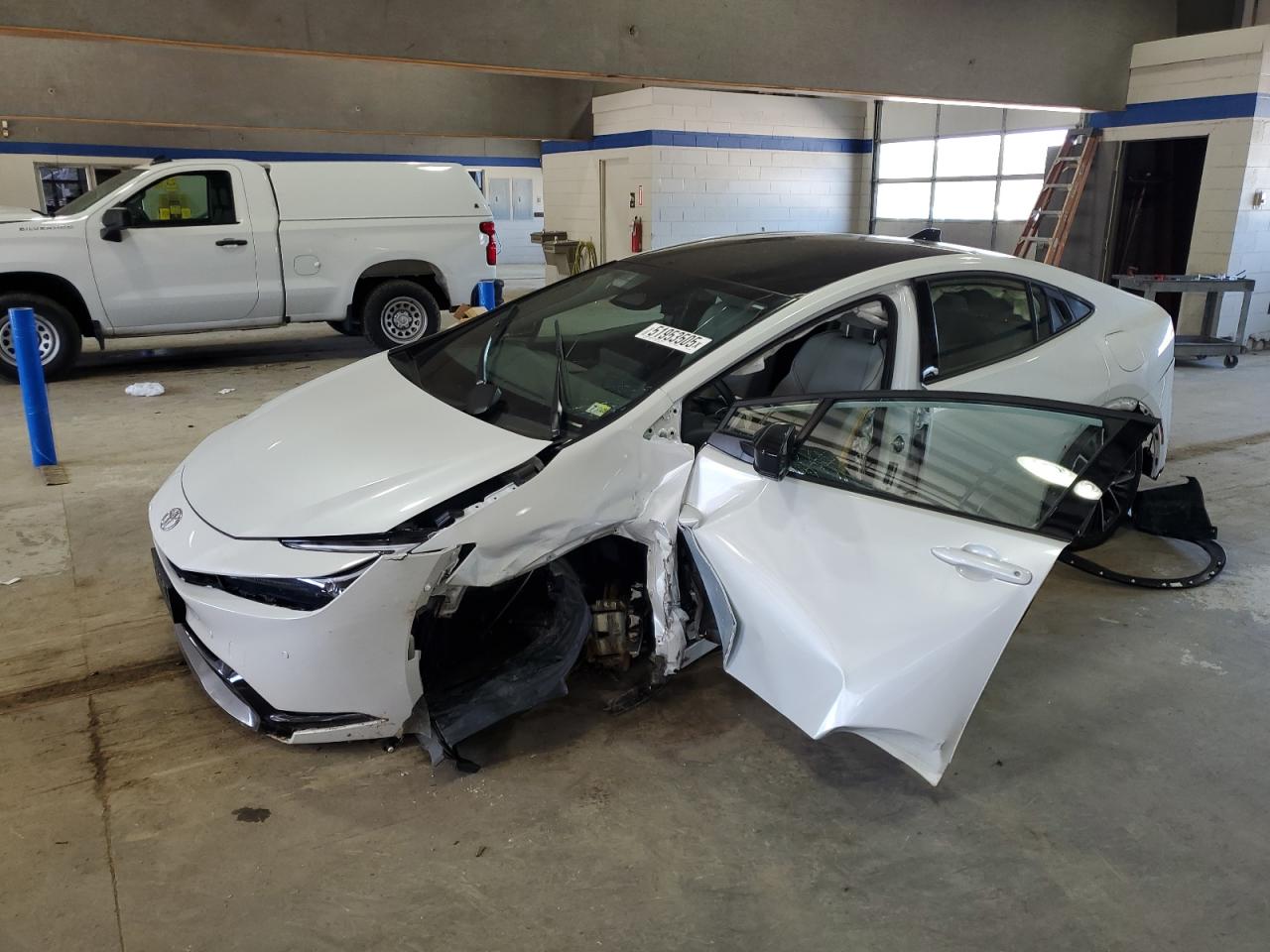 2023 TOYOTA PRIUS LE VIN:JTDADABU2P3000654