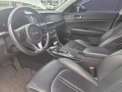 2017 Kia K5 KNAGX411BHA152428 VIN:KNAGX411BHA152428