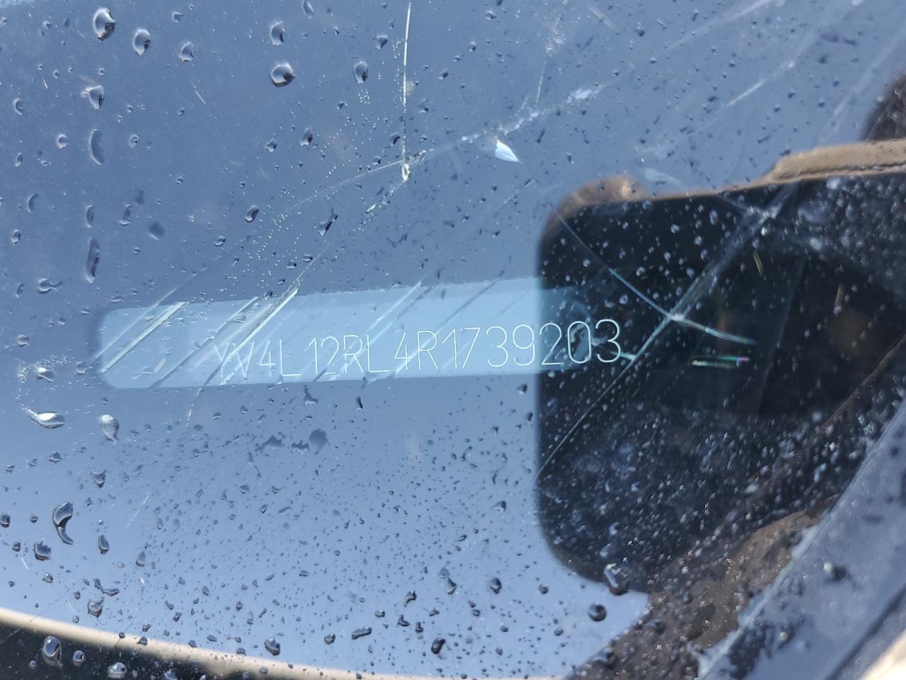 2024 VOLVO XC60 PLUS VIN:YV4L12RL4R1739203