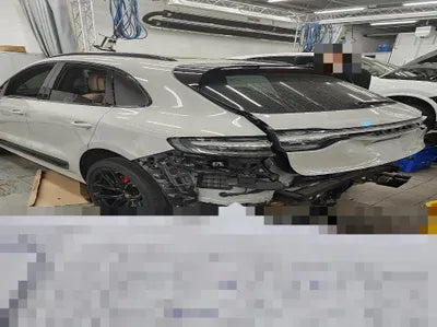 2022 Porsche Macan VIN: