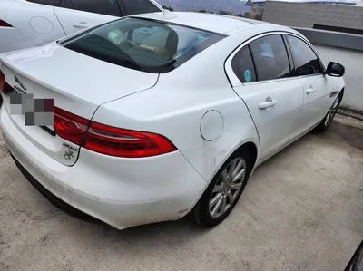 2016 Jaguar XE VIN: