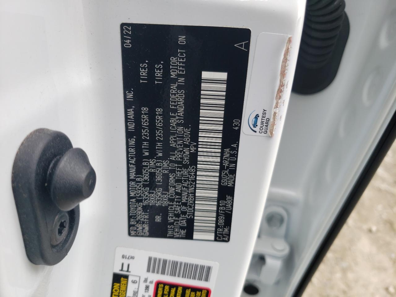 2022 TOYOTA HIGHLANDER L VIN:5TDCZRBH1NS216485