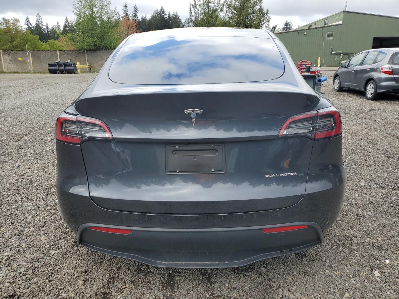 2024 TESLA MODEL Y VIN:7SAYGDEE3RF072919