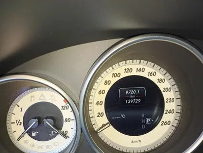 2015 Mercedes-Benz E 220 VIN: