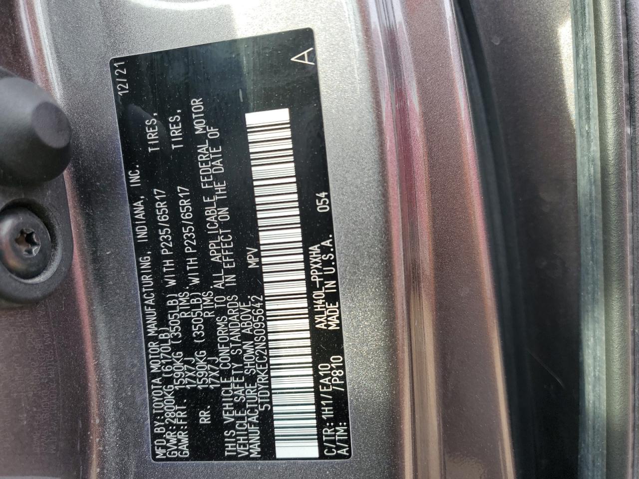 2022 TOYOTA SIENNA XLE VIN:5TDYRKEC2NS095642