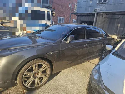 2017 Bentley Flying Spur V8 VIN: