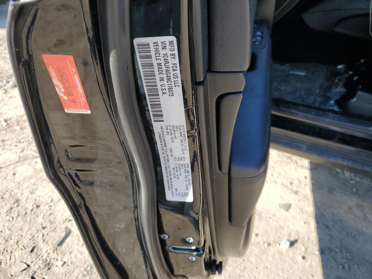 2022 JEEP GRAND CHEROKEE LAREDO E VIN:1C4RJFAG4NC176073