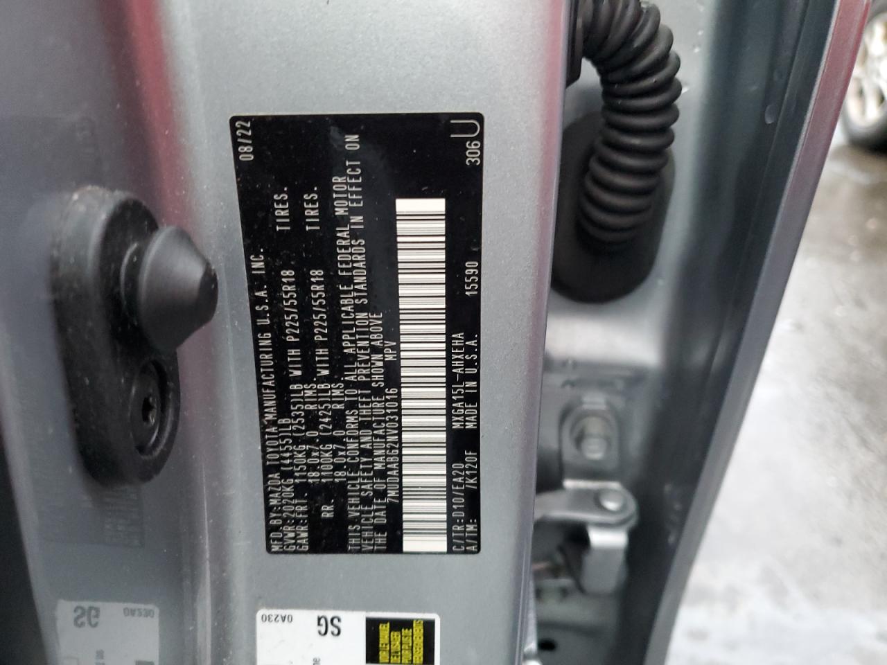 2022 TOYOTA COROLLA CROSS XLE VIN:7MUDAABG2NV031016