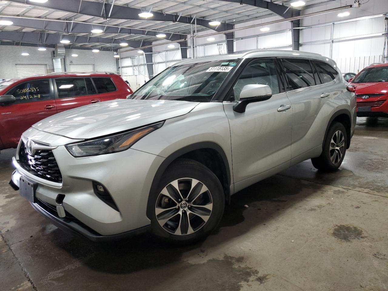2022 TOYOTA HIGHLANDER XLE VIN:5TDGZRBH0NS181522